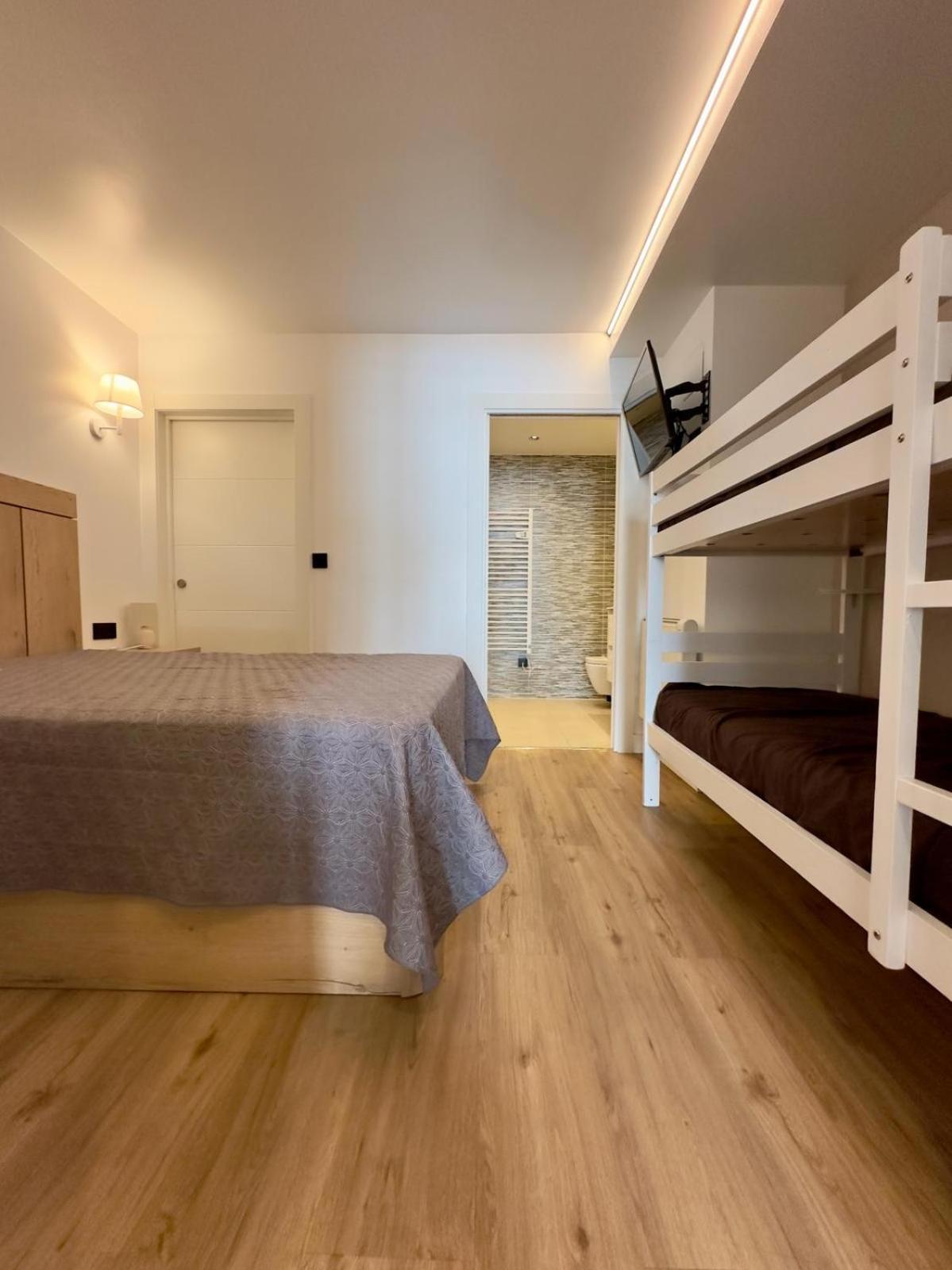 Frontera Blanca Superior Apartment Pas De La Casa Ngoại thất bức ảnh